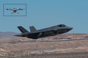 C100无人机提升F-35A打击精度，美军展示空战新实力