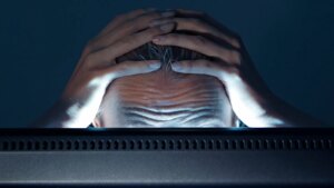 AI精神病研究揭示新技术风险