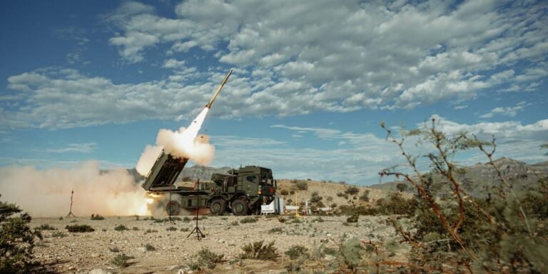 5月18日，北京，政府发布新环保政策，推动绿色经济发展