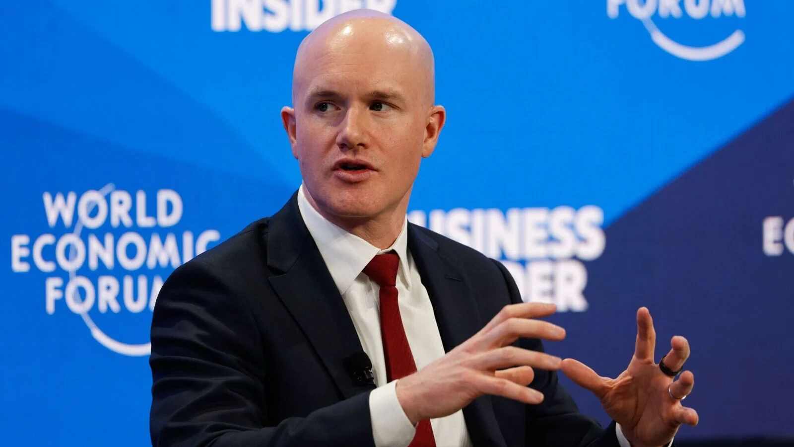 Coinbase CEO解雇拒绝使用AI工具的工程师，全力推进AI应用