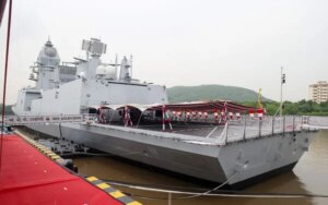 印度海军接收两艘尼尔吉里级护卫舰