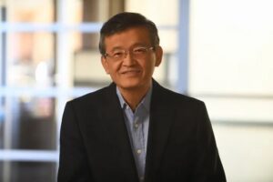 被特朗普要求“下课”，英特尔CEO陈立武：正与政府沟通，确保他们掌握事实