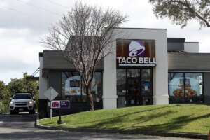 Taco Bell因技术故障暂停AI驱动得来速扩展