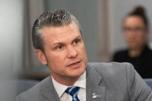 Hegseth发布新备忘录，简化软件采购流程