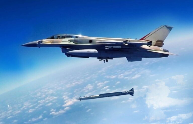 以色列埃尔比特系统将交付新一代空投弹药，面临海外军售限制