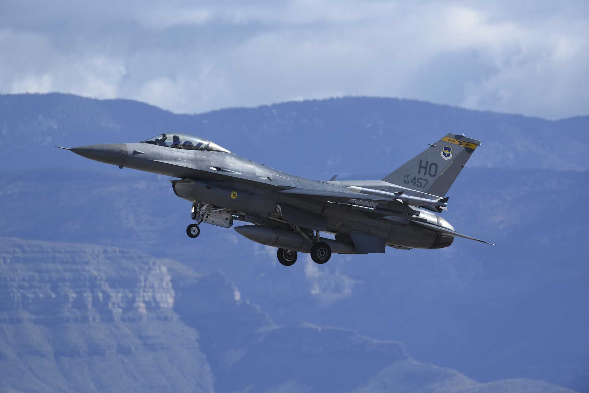 波兰将升级美国F-16C/D战机至Viper配置