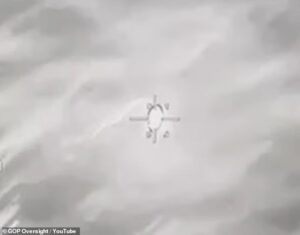 美军导弹击中UFO未爆炸，引发非人类技术争议