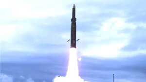台湾公布新型高空反导系统，射程达100公里