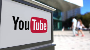 YouTube推出AI配音功能，助力视频观看时长激增25%