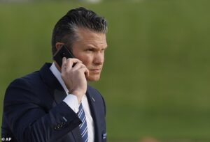 美军密聊调查接近尾声，Pete Hegseth或免于处罚