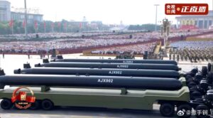 中国新型大型无人潜航器AJX002亮相，强化台海军事压力