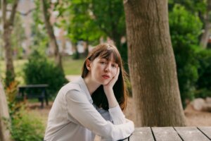 科技巨头再犯：AI聊天机器人对儿童安全构成新威胁