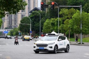 阿里巴巴投资Hello进军无人出租车市场