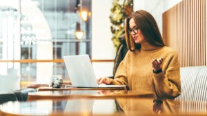 研究显示：78%求职者更愿接受AI面试
