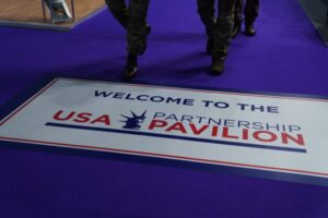美国防工业齐聚DSEI 2025，纪念二战胜利80周年