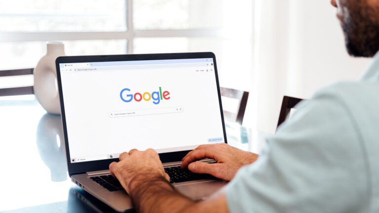 谷歌推出Chrome内置Gemini AI助手，提升浏览体验