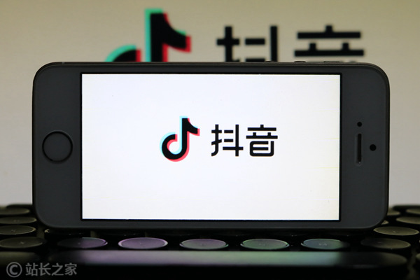 抖音发布公告打击 AI 技术滥用行为 对违规商家商家和达人采取下架、清退等措施