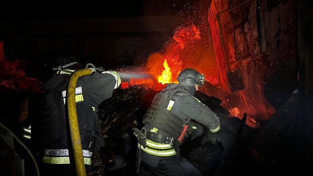 泽连斯基：俄近15天发射超3500架无人机近190枚导弹