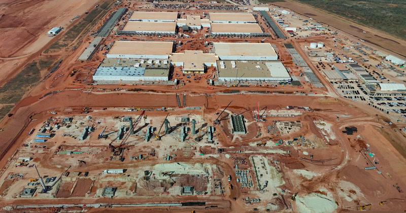 三巨头联手投4000亿建五大数据中心