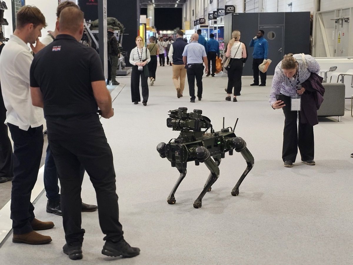 DSEI 2025展现未来军事力量转型，无人机与模拟技术成焦点
