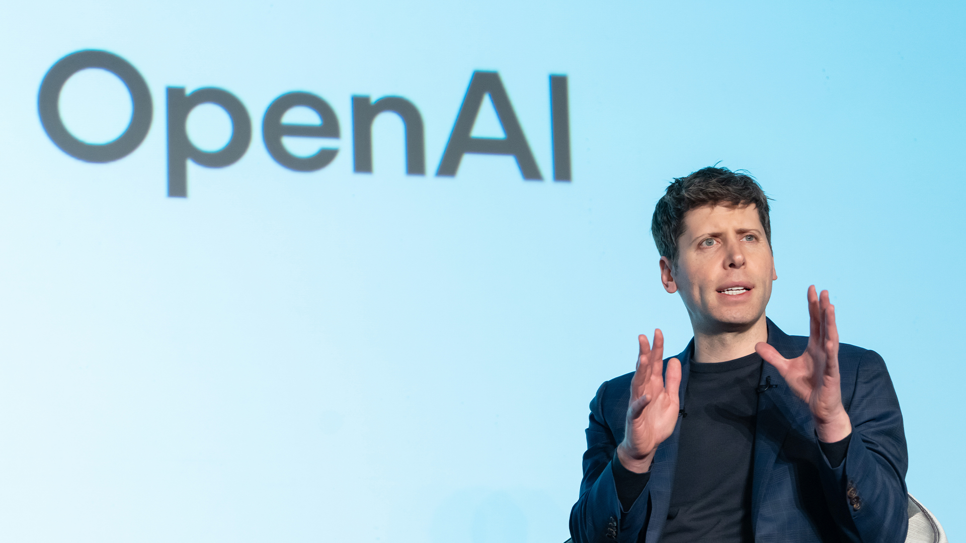 英伟达投资百亿美元助力OpenAI构建超级AI集群