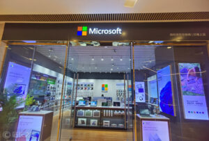 微软Office 365引入Anthropic AI技术，加速供应商多元化
