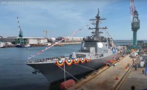 韩国发射新型导弹防御驱逐舰“正祖大王”号