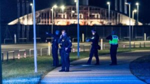 丹麦多机场报告不明无人机活动，警方展开调查