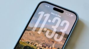 苹果发布iOS 26，AI功能全面升级
