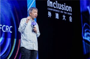 从代码到资源，王坚AI的“开放”之路，远不止于开源