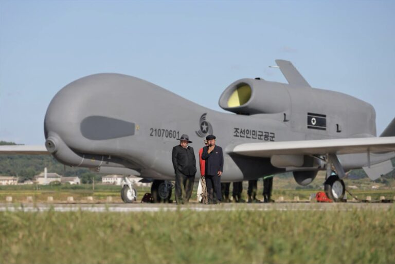 金正恩视察无人机测试，强调AI集成重要性