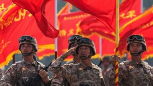 中国展示未来军队：核武、网络部队与机器人狼