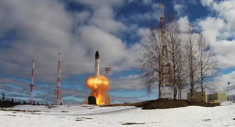 普京再称“萨尔马特”导弹将很快服役，承诺已持续四年