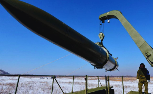 俄导弹致美退出核条约,双方各执一词