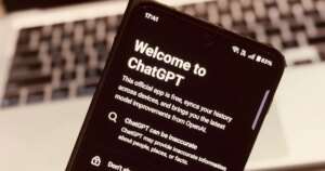 研究发现：对ChatGPT粗鲁比礼貌更易获准确回答