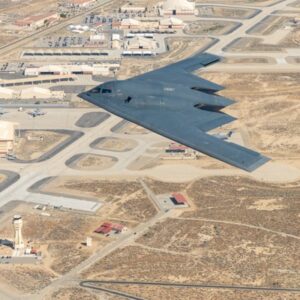空军计划在基地建设私营AI数据中心，引发安全与土地使用担忧