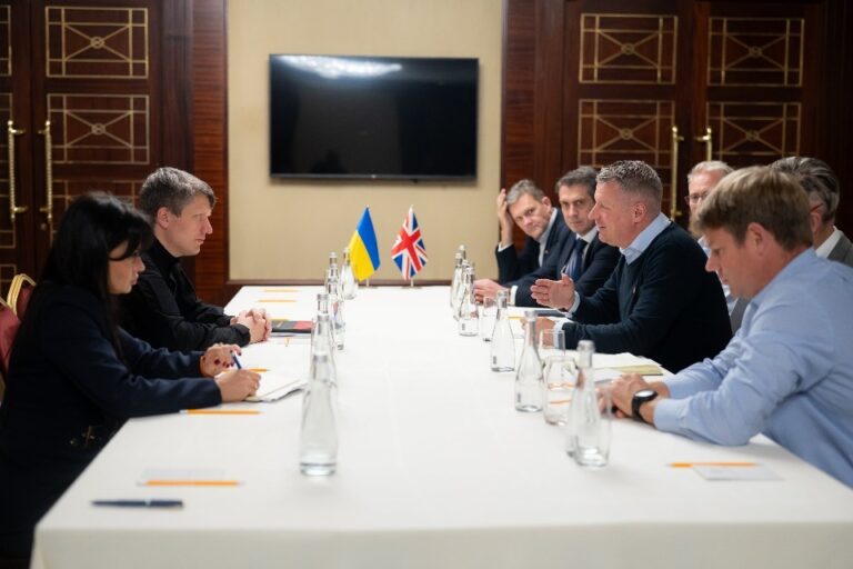 英国提前五个月向乌克兰交付数百枚防空导弹