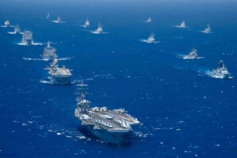 美国国防授权法深化台海关系，中国警告升级