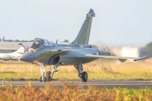 法国交付新Rafale F3R战机，强化中东影响力