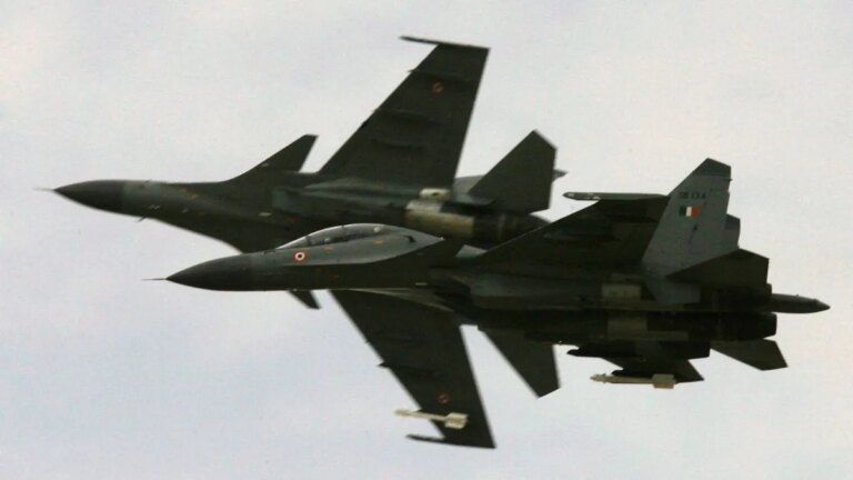 印媒称印度计划升级苏-30MKI机队填补米格-21退役缺口