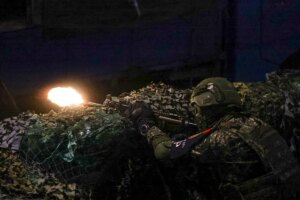 台军新规授权用轻武器击落无人机