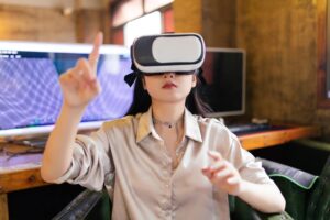 VR与AI助力下一代更友善互联
