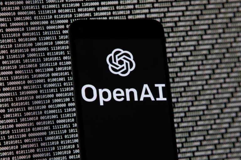 OpenAI联手博通设计定制AI芯片