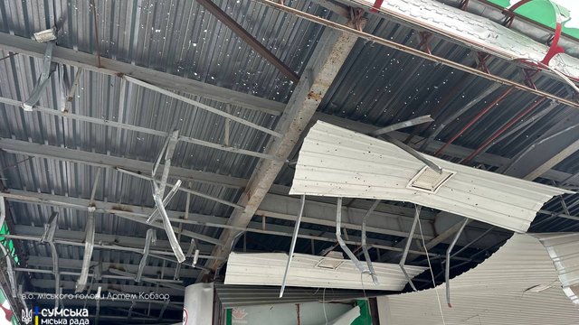 俄无人机袭击苏梅加油站,致4人受伤