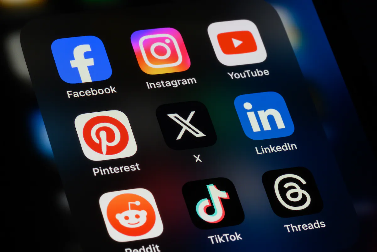 美军警告：敌对势力在LinkedIn等平台招募士兵