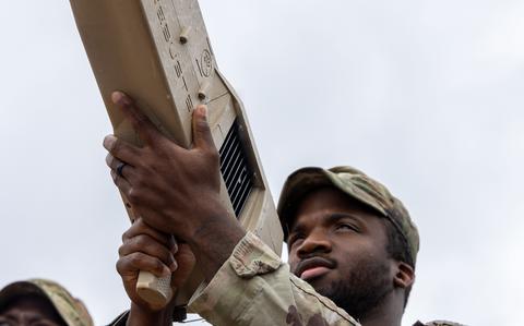 美军驻地附近无人机被击落，来源不明