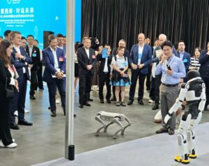 上海AI产业吸引500强高管，加速国际合作