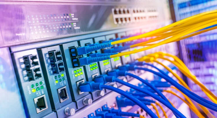 印尼电信财报喜忧参半,AI前景乐观