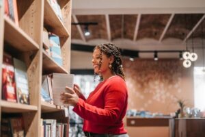 全球学术图书馆积极采用人工智能技术