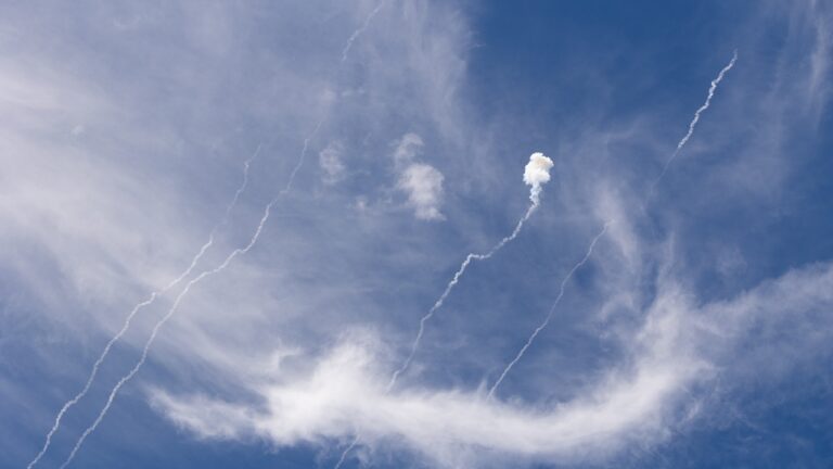 英“乌鸦”防空系统击毁俄导弹，伦敦增援乌克兰